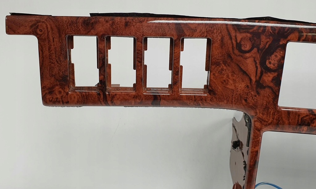 фото №2, Рамка защита радио dekor консоли drewno volvo v90