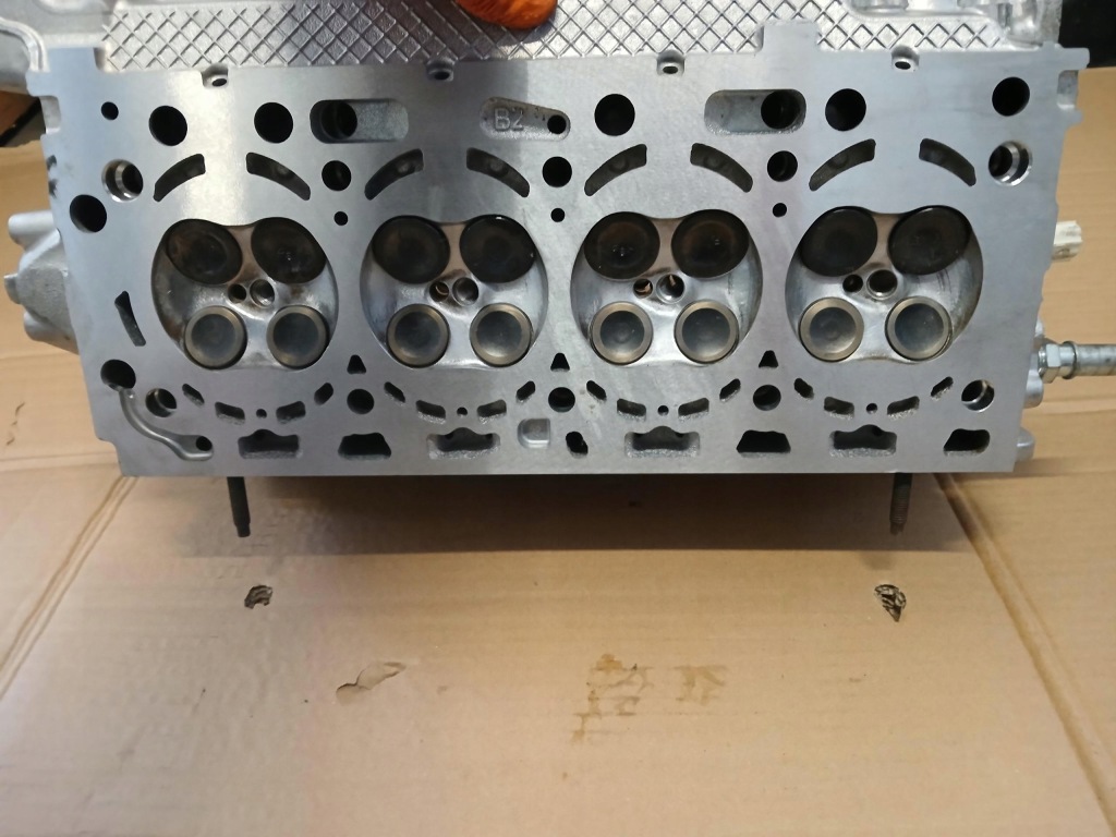 Головка двигуна 31401130aa b4204t27 2.0 t6 volvo v90 2020 Недорого