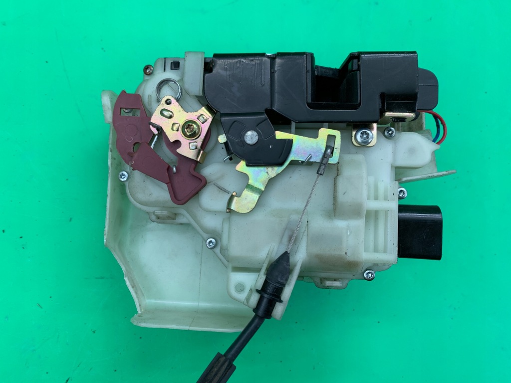 фото №9, Замок дверь правый передний skoda superb i 1 lift 01-08 6010-01-025422p 8 pin