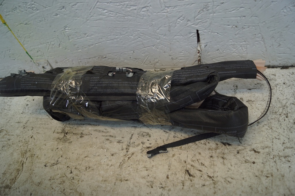 фото №8, Шторка безопасности подушка безопасности правая peugeot 5008 i 9684873680