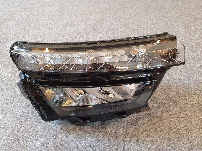 фото №1, Skoda kamiq full led 658941016 лампа правая оригинальный номер