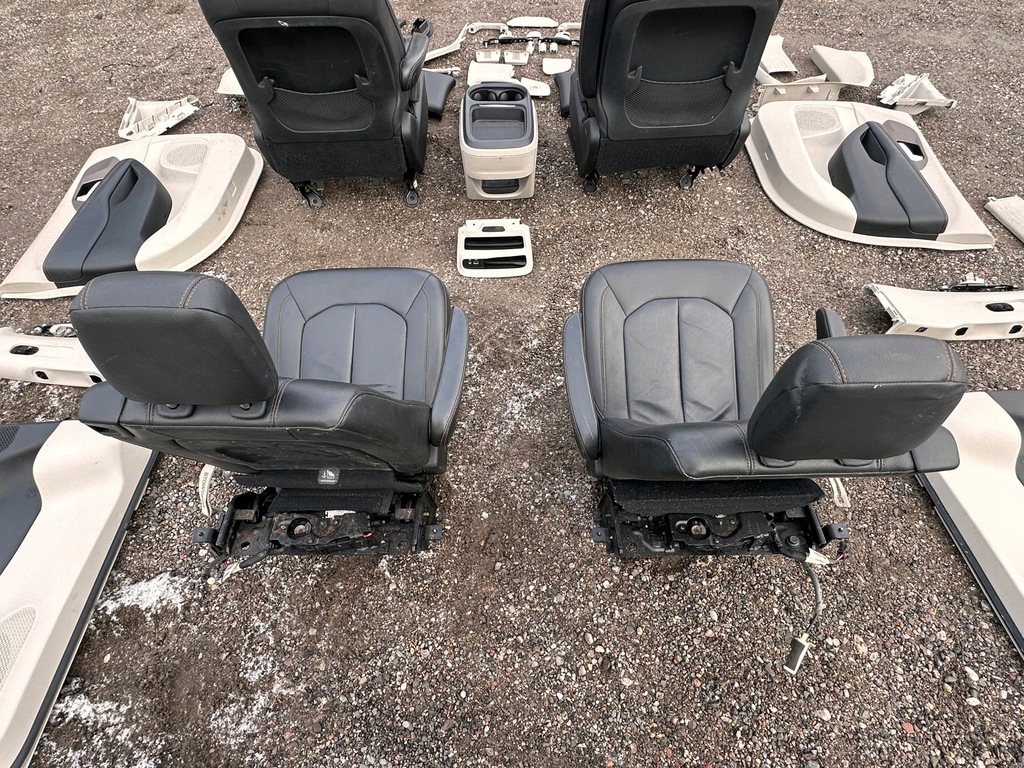 фото №5, Сидіння сидіння салон заднє сидіння спинка обшивки комплект chrysler pacifica 2017+