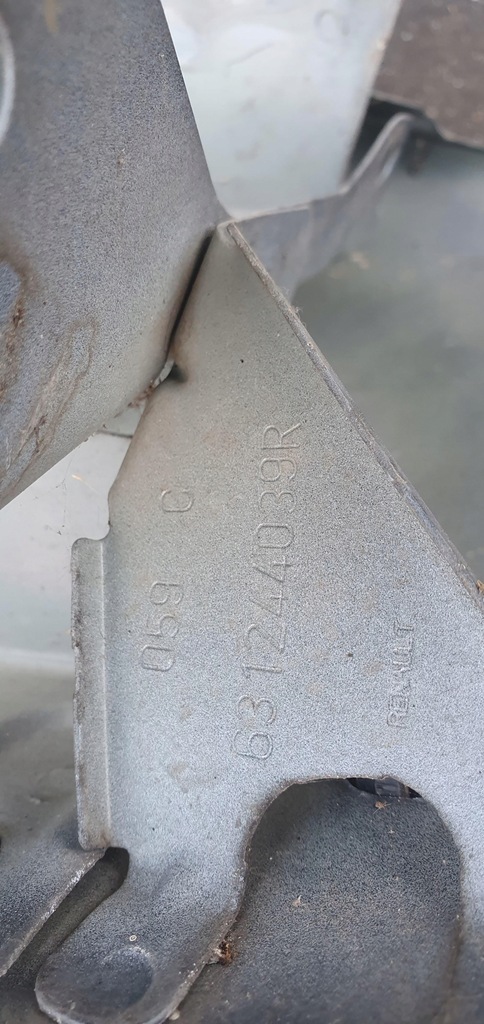 фото №11, Крыло левый перед передний dacia duster ii lak.tekna