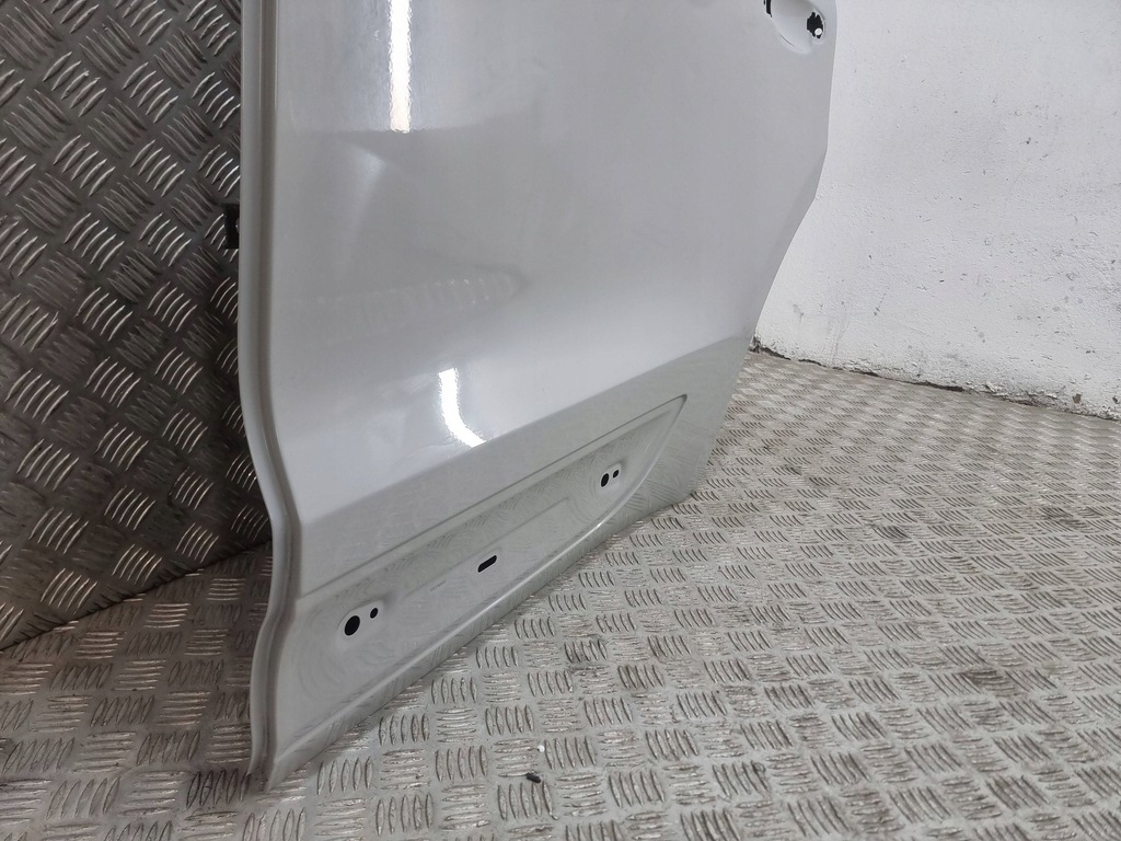 фото №8, Porsche macan 95b 2022 задня сторона ліва двері задні