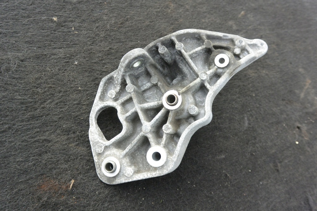 фото №5, Кронштейн генератора 3.0b maserati quattroporte ghibli