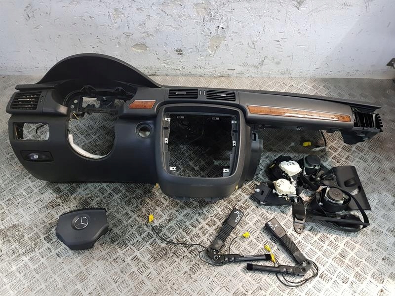 фото №1, Консоль подушка подушка безпеки mercedes w251