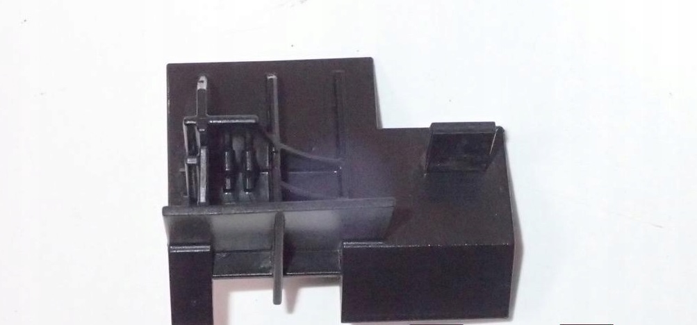 фото №5, Кронштейн поріг зовнішнього audi a8 d4 4h