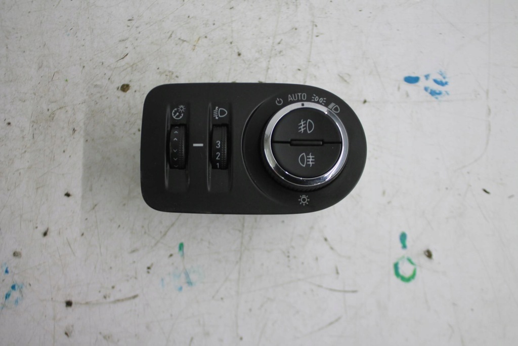 фото №1, Перемикач ручка світла 13294821 zafira c 12-