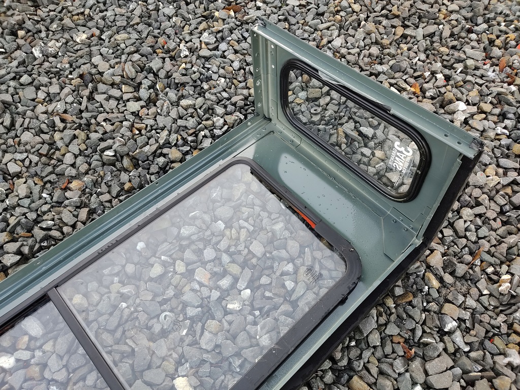 фото №8, Рамка nadstawka правая задняя задняя крыло правый стекло defender 1999-2014