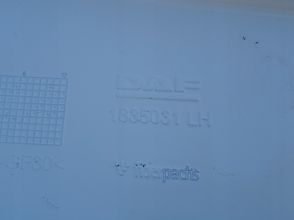 Купити Daf xf 106 подовжувач підніжка ліва молдинг оригінал 1835027