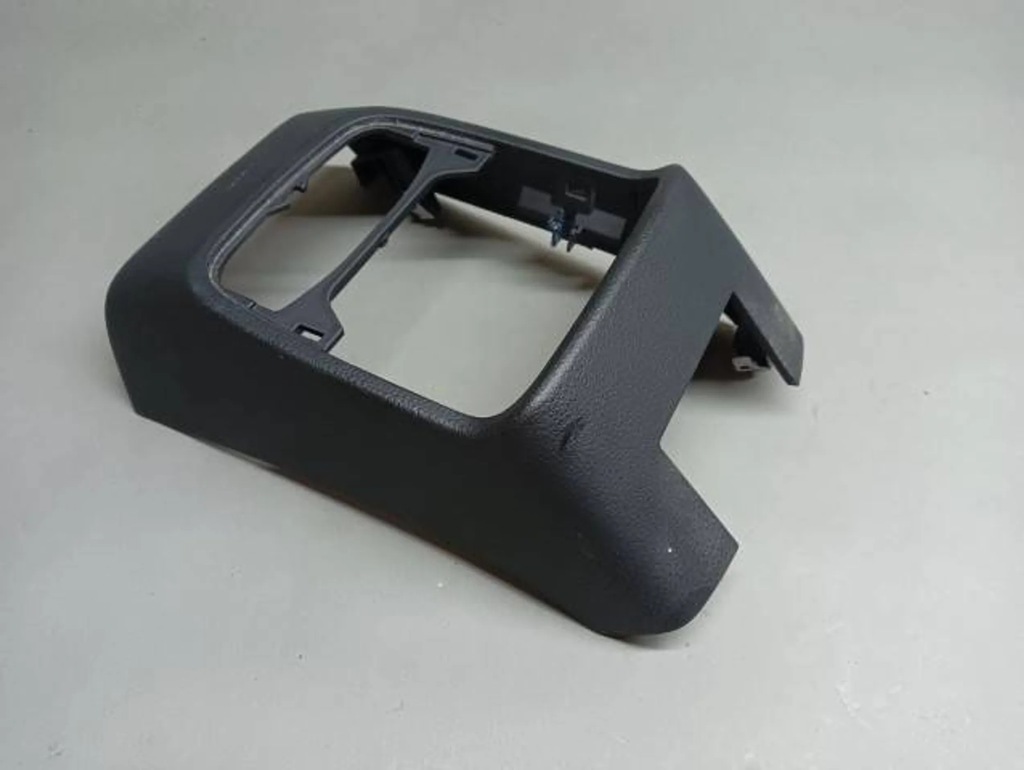 фото №1, Рамка защита задняя туннель audi a3 8v 8v0864376b