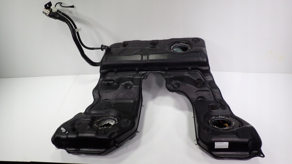 фото №1, Бак топлива 4h0201021cp audi a8 s8 plus d4