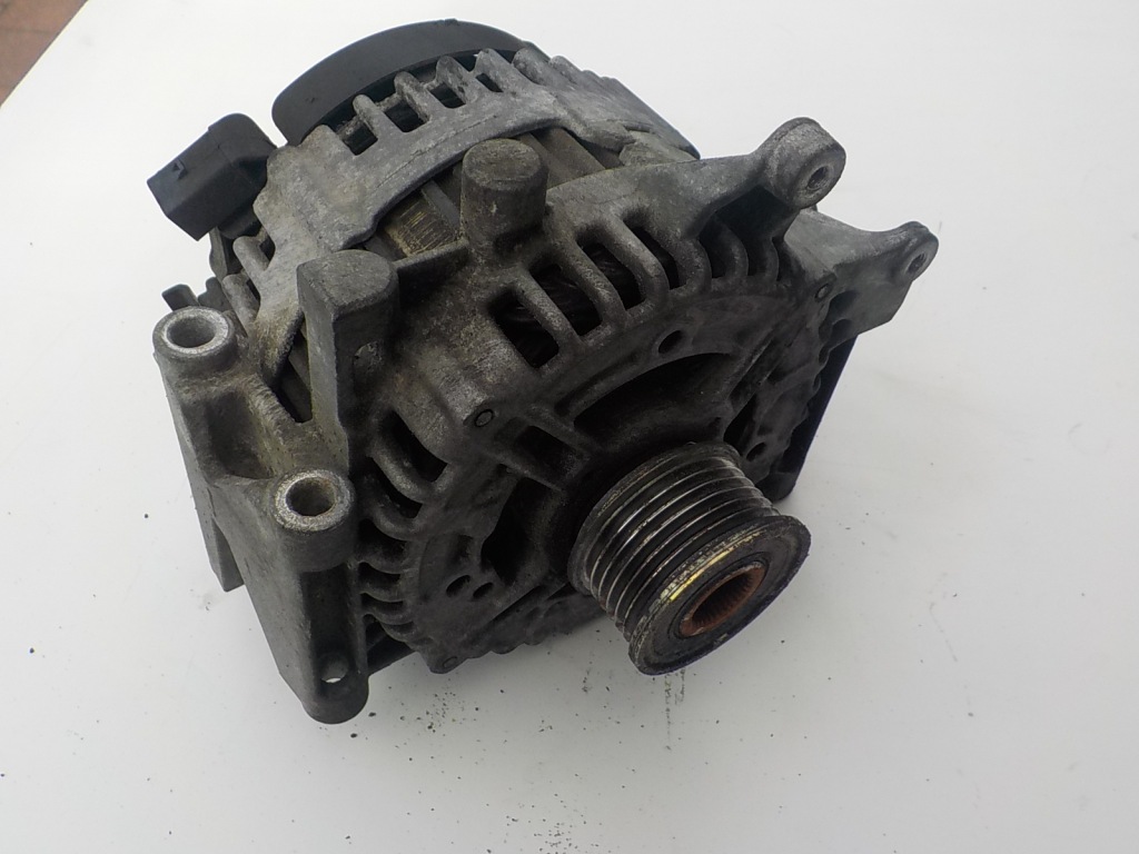 Mercedes w204 w211 2.2 cdi генератор a0131549002 Недорого