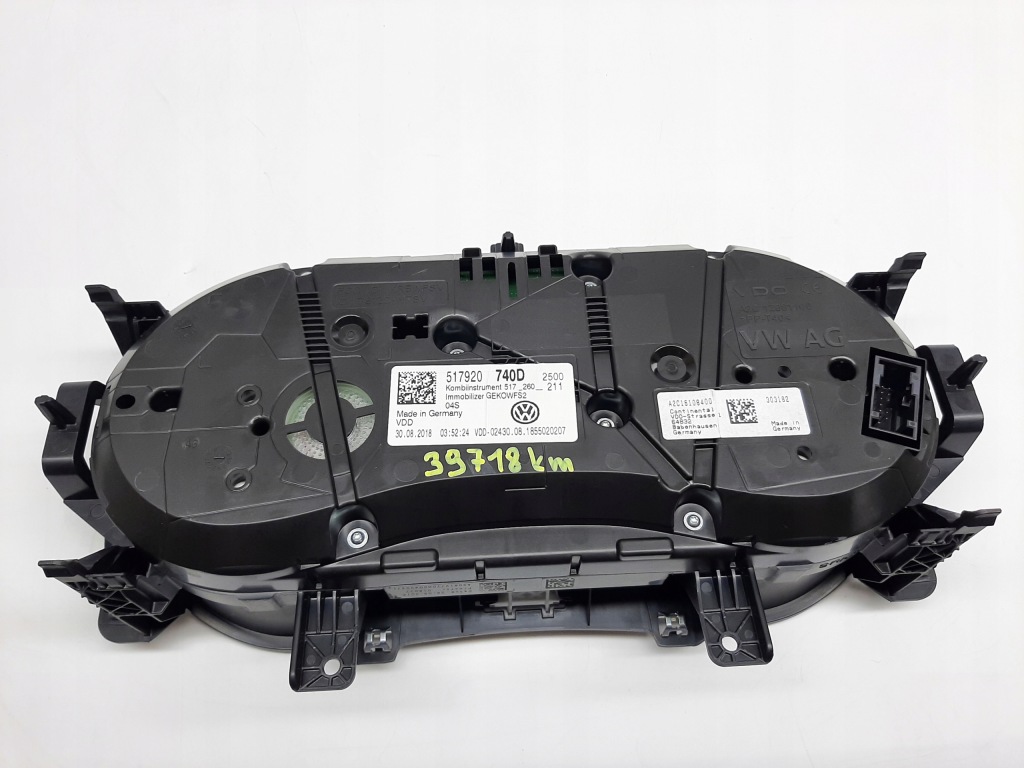 фото №8, Счетчик приборы volkswagen оригинальный номер 517920740d