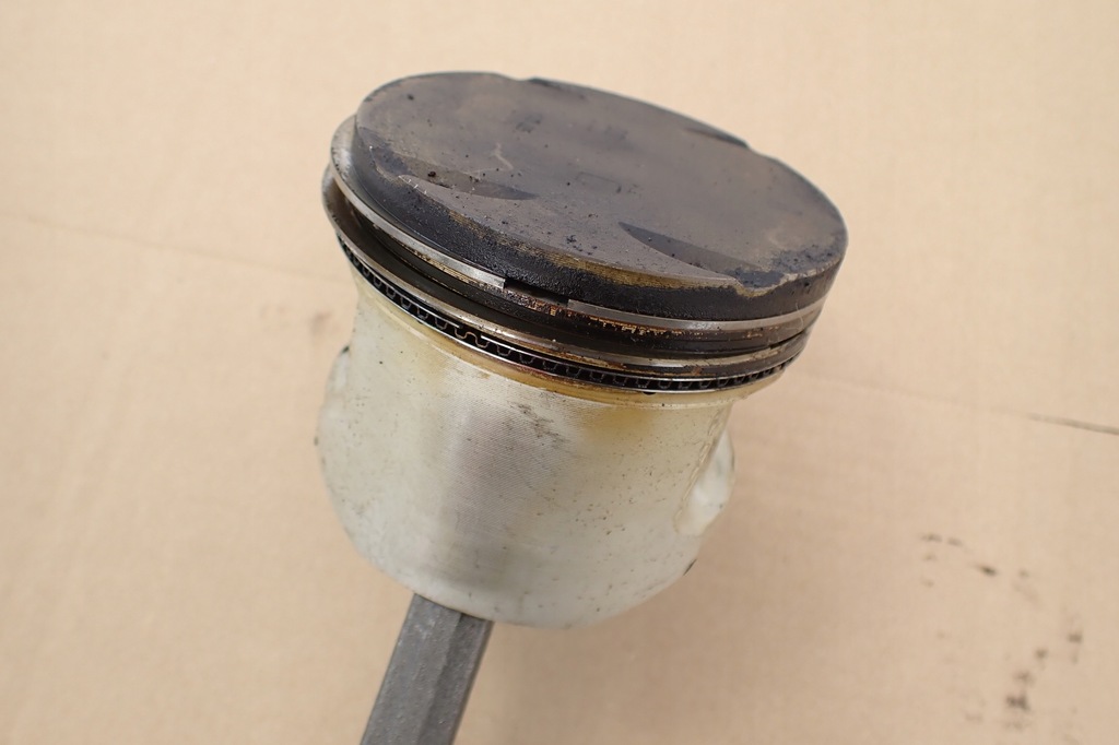 фото №9, Renault clio 1.4 16v k4jg780 k4jg поршень поршні