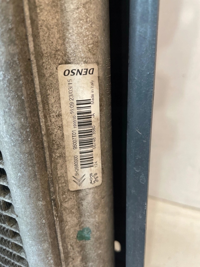 Ремень передний комплект радиатор вентилятор citroen c3 2 peugeot 208 2008 с Разборки