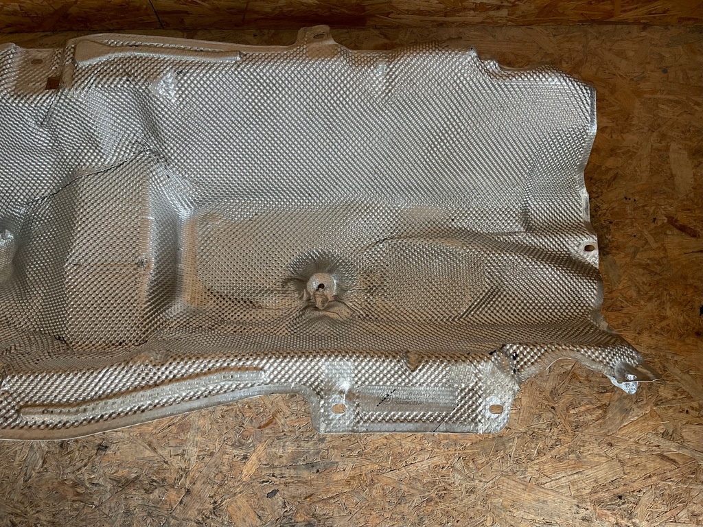 фото №6, Bmw f48 x1 x2 f39 защита изоляция тепловая туннель 7315970