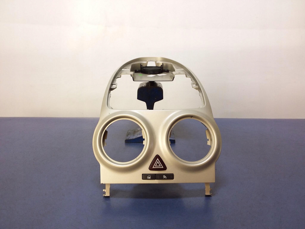 фото №1, Opel corsa d защита рамка консоли 13204955