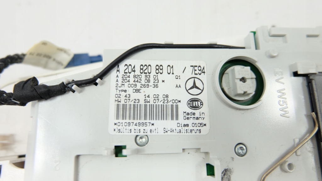 фото №12, Mercedes w204 лампа салону a2048208901