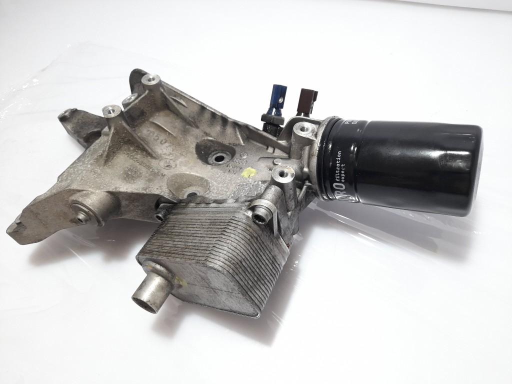 A3 8p golf vi octavia tfsi cda ccz основание фильтра масла кронштейн генератора Цена