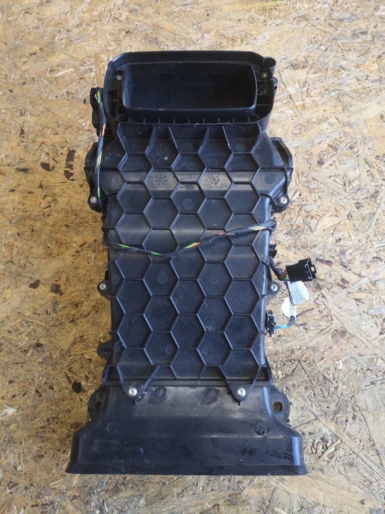 фото №1, Mercedes r-klasa w251 впуск воздуха отопителя 982742g