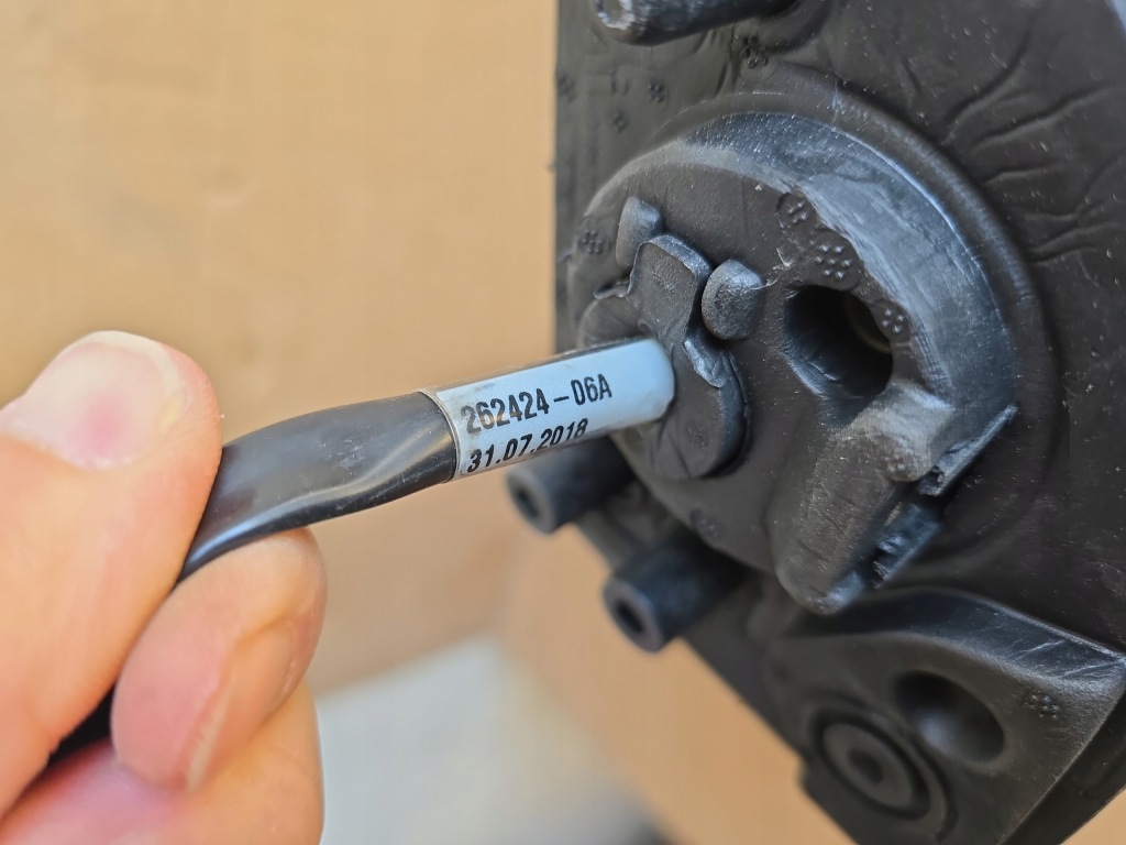 Зеркало правое 5 + 2 - 7 pin европа partner berlingo iv combo e 2018 - Киев