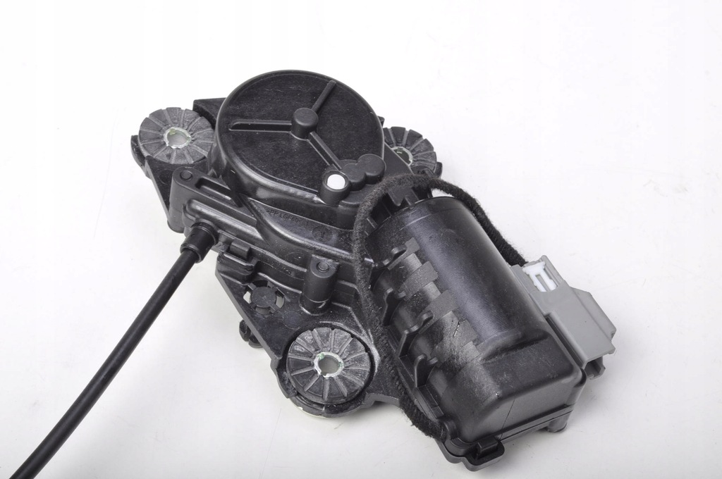 фото №9, Volvo v90 ii замок багажника крышки 31484599