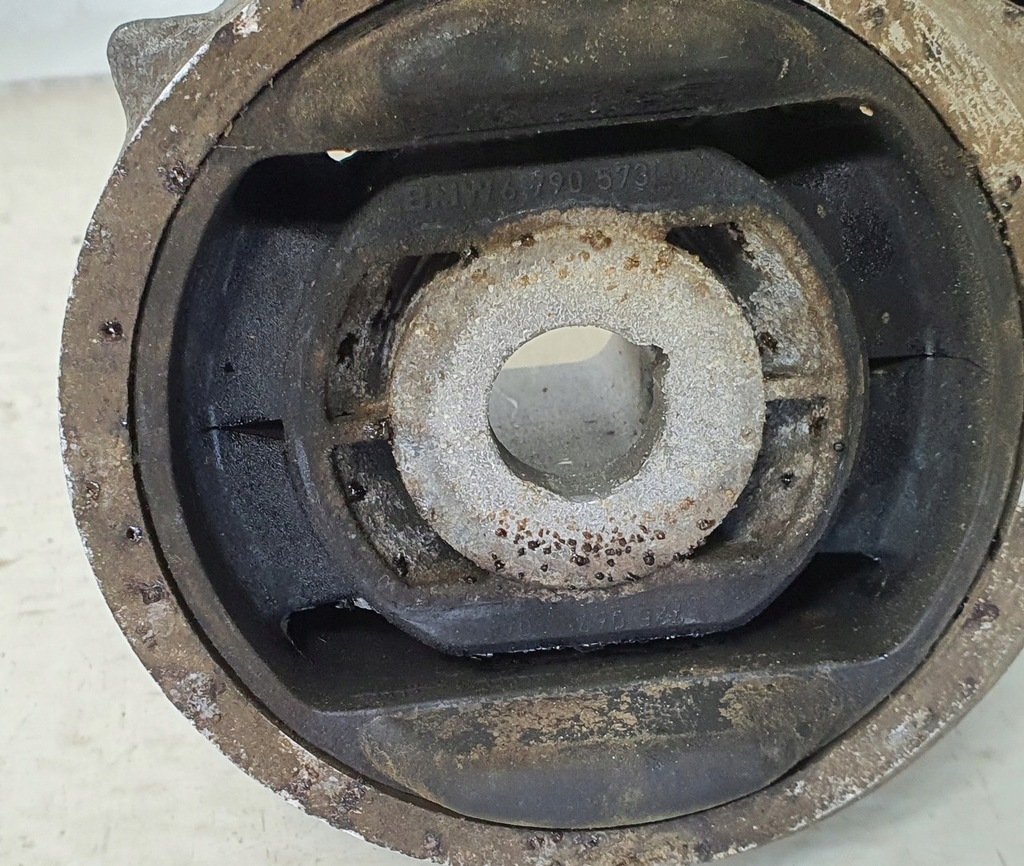 фото №10, Підрамник підрамник балка поперечина задня bmw 5 f10 6798545