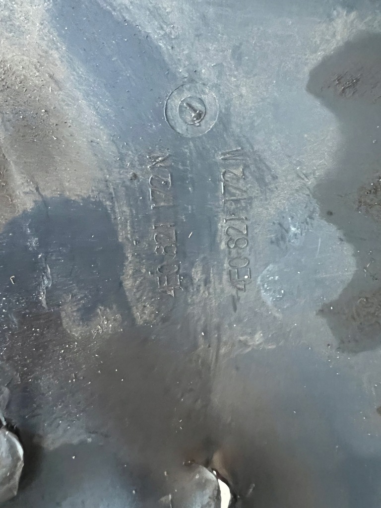 фото №8, Підкрилок правий перед audi a8 d3 дизель 4e0821172m