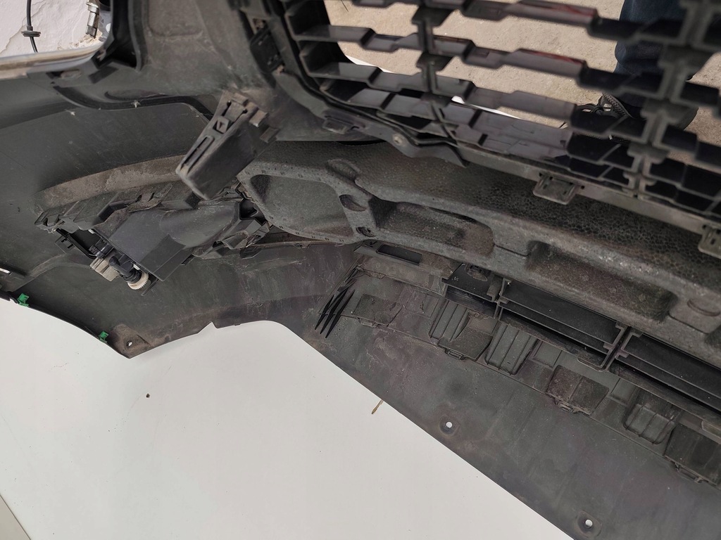 фото №10, Volvo xc40 передній бампер 717 r-design