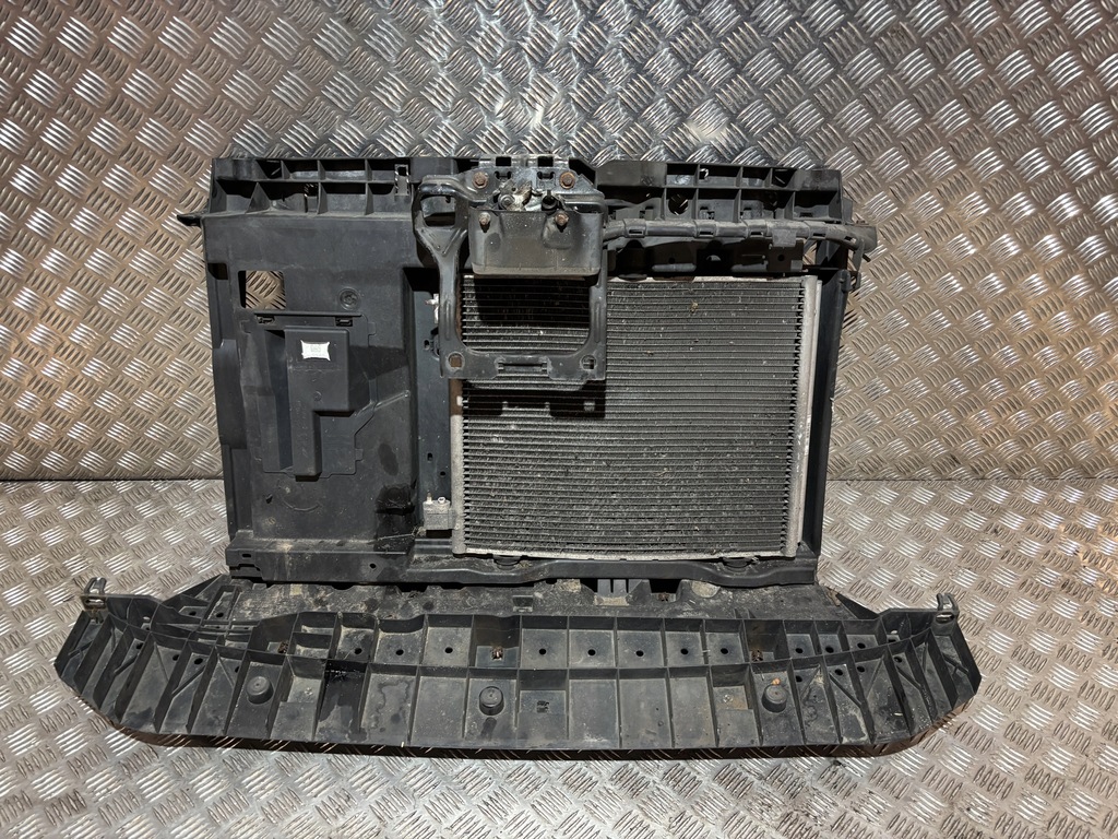 фото №1, Pas передній радіатор комплект peugeot 2008 13- 1.2 vti