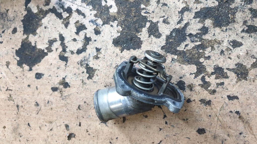 фото №1, Opel tigra b ii 1.4 16v z14xep корпус термостата