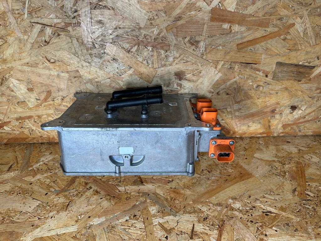 фото №12, Зарядний пристрій акумулятор vw audi a3 golf 5qe915682af