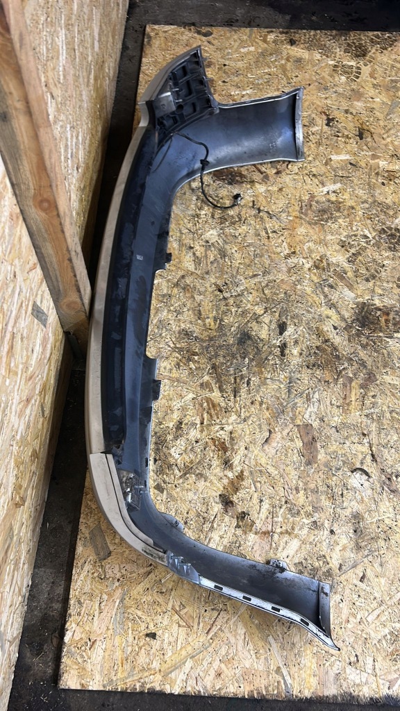 фото №6, Бампер задний датчики парковки pdc audi a4 b6 kombi лак ly7w