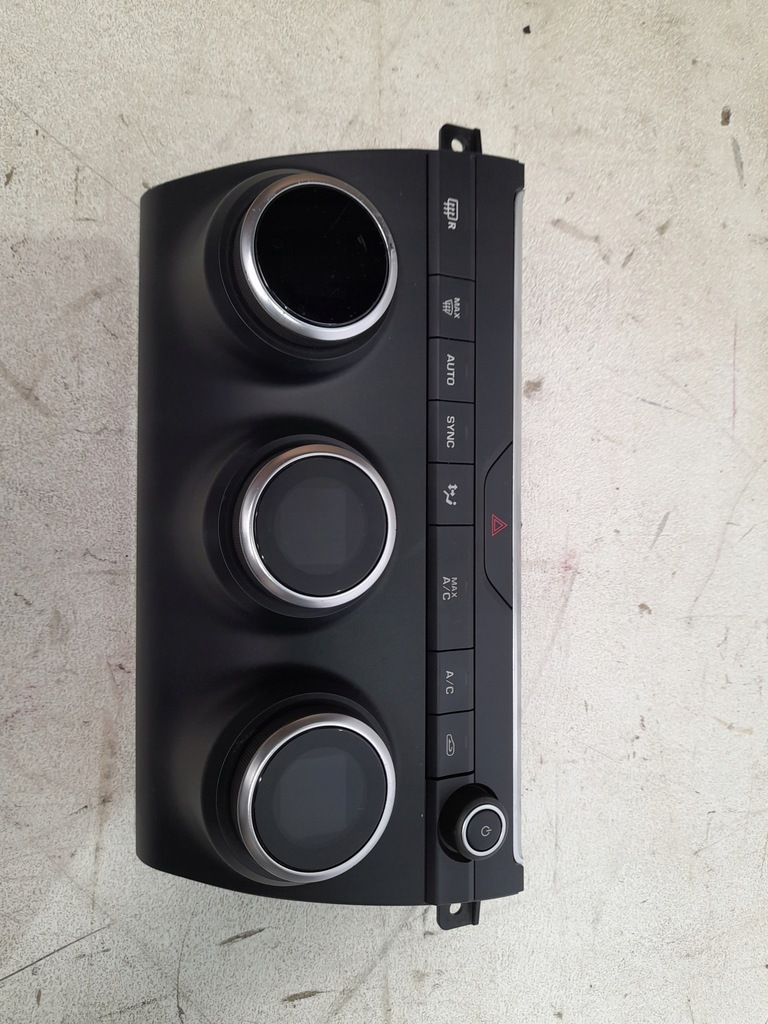 фото №1, Панель обдув кондиціонера jaguar e-pace x540