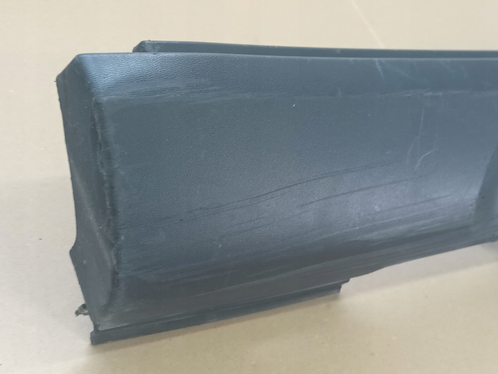 Молдинг порог правая mercedes gla a156 w156 порог правый с Разборки