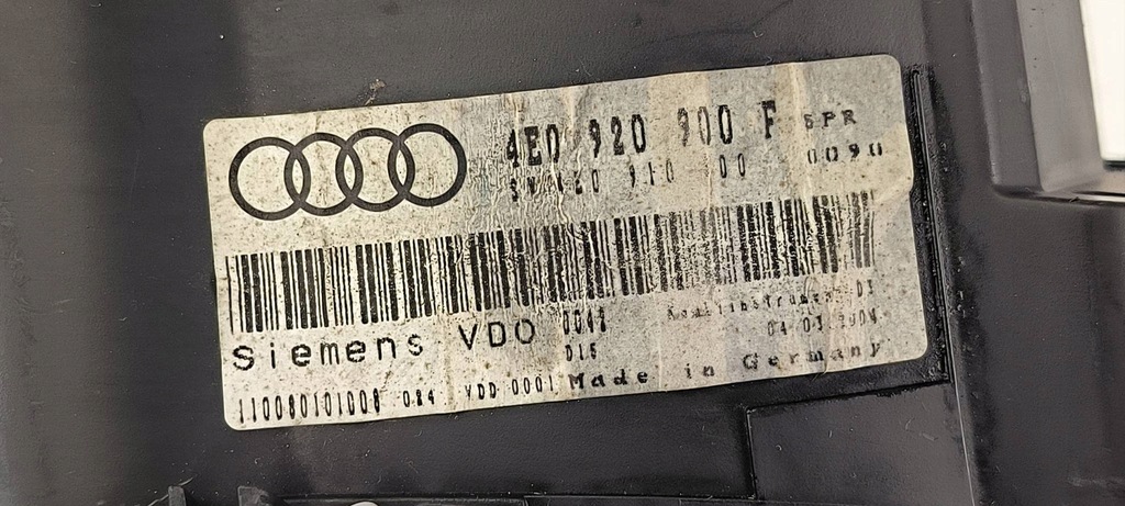 фото №10, Счетчик приборная панель 4e0920900f audi a8 d3