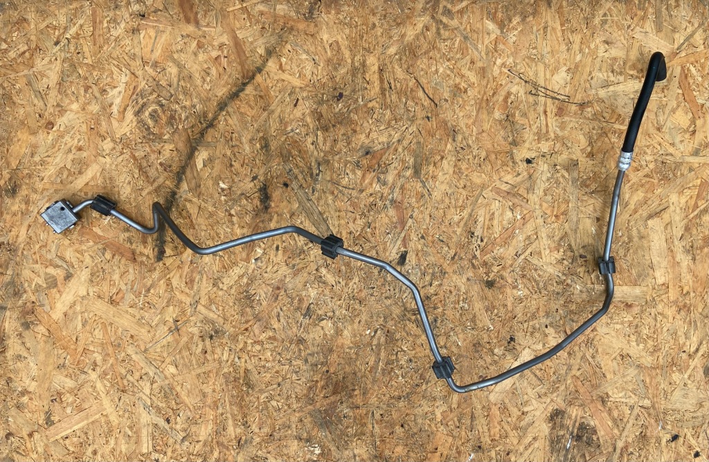 Шланг патрубок підвіска mercedes gl x166 ml w166 1663201053 1663520415 Ціна