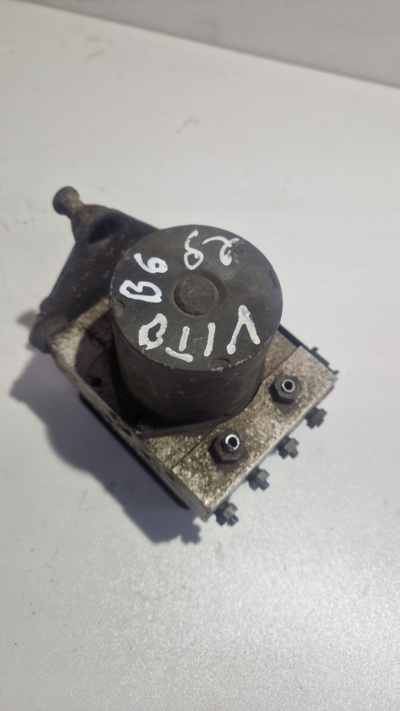 Купити Насос abs mercedes vito a0004461289