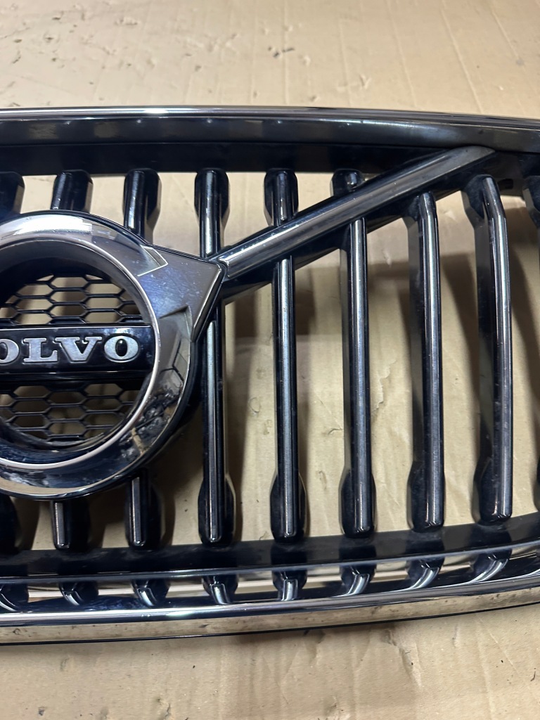 фото №4, Решётка радиатора решётка радиатора volvo xc60 ii 31425535