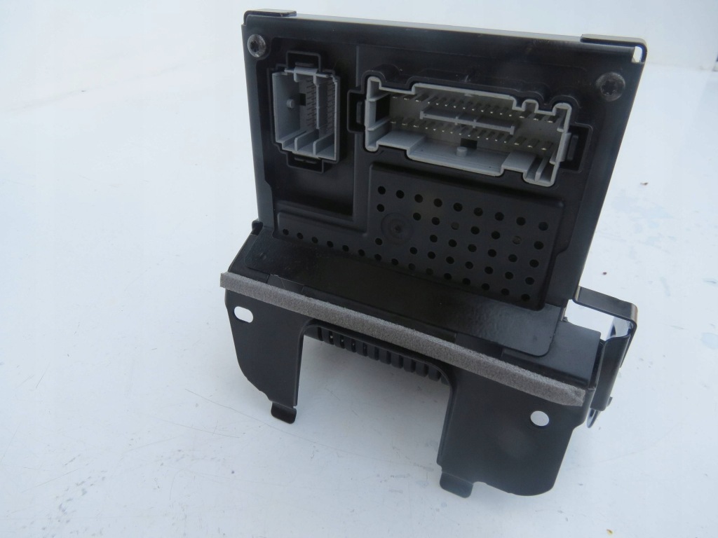 Cem коробка предохранителей volvo xc90 4.4 v8 30786890 гарантия с Разборки