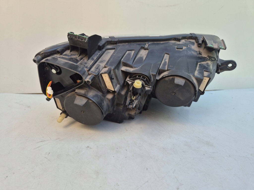 фото №11, Dacia duster ii повреждённая 260609367r лампа левая правая перед eu