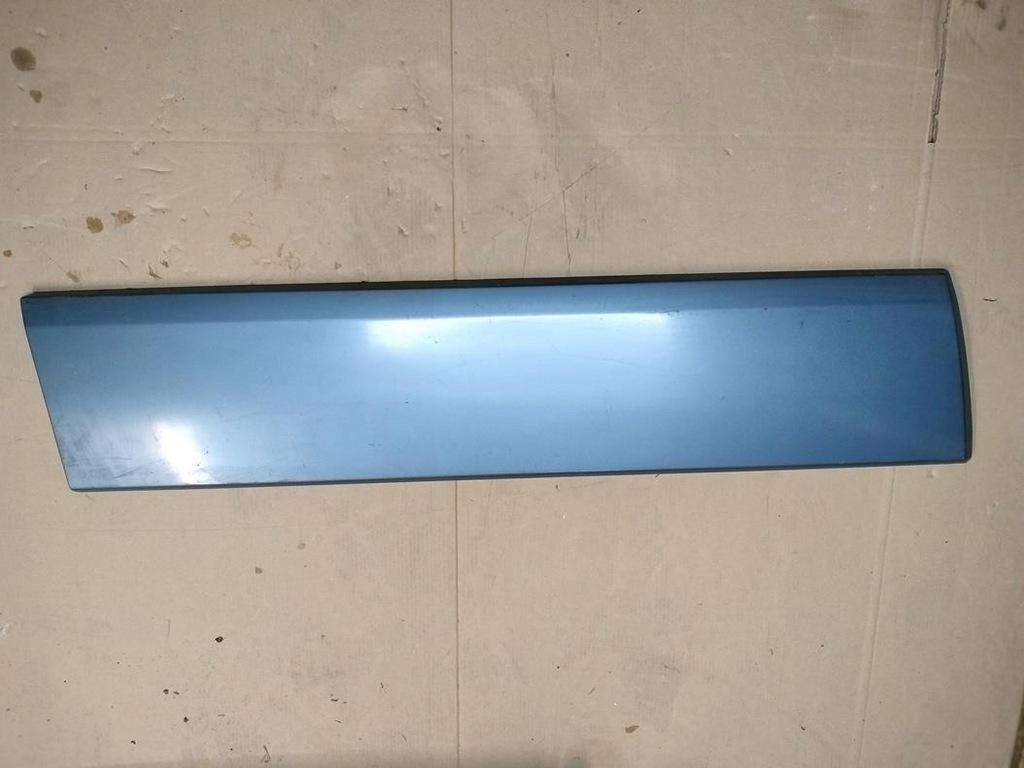 фото №1, Молдинг левая перед na дверь mercedes 190 w201