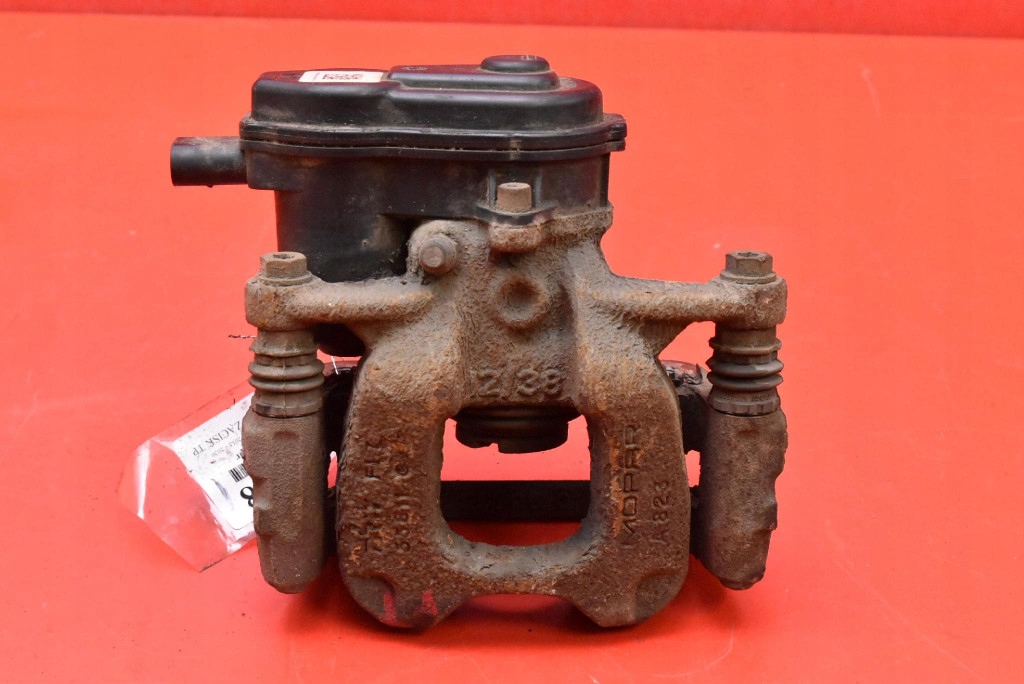 фото №1, Супорт гальмівний правий задня 0052029649 jeep renegade 1 i 1.4 t 140 km 15-20