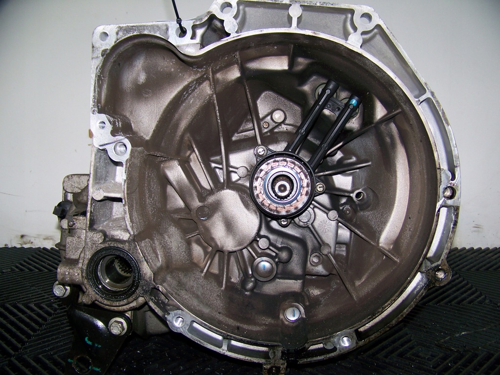 фото №1, Ford ecosport 1.5 tdci 66kw 90km коробка передач ddn1r-7002-csb