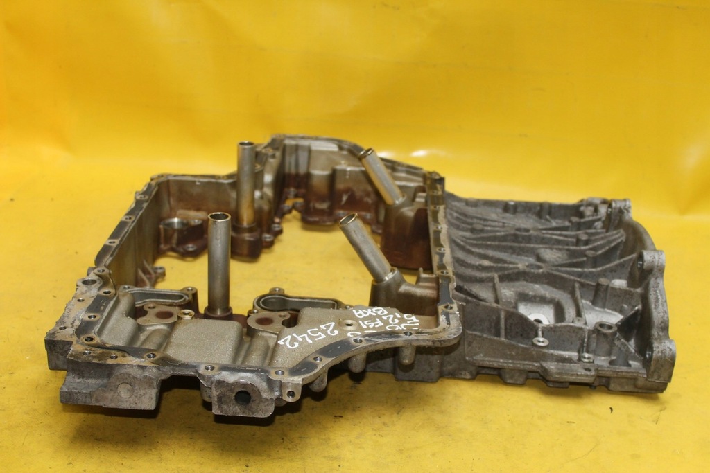 фото №5, Поддон масляная a8 s8 d3 5.2 fsi bxa 07l103603k