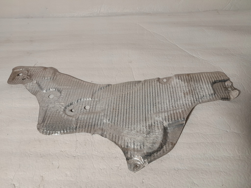 фото №1, Audi a4 b9 lift sedan защита тепловая 8w0804162b