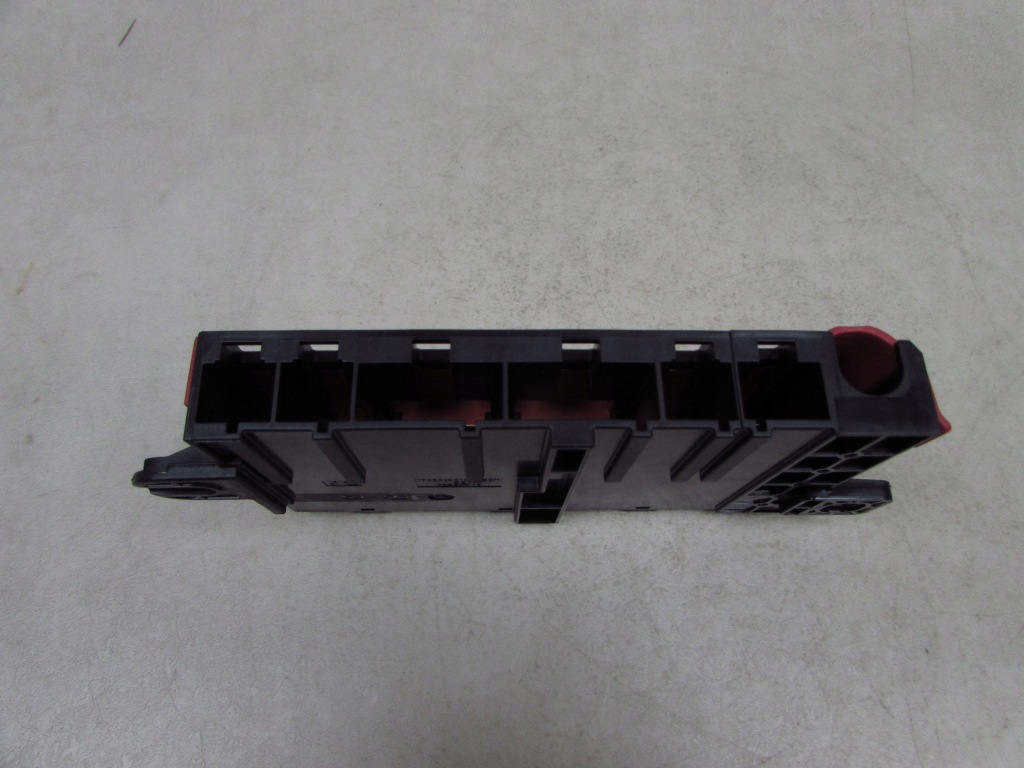 Bmw serii 1 f20 f21 f30 11-19 розподільник струму 922775205 в Україні