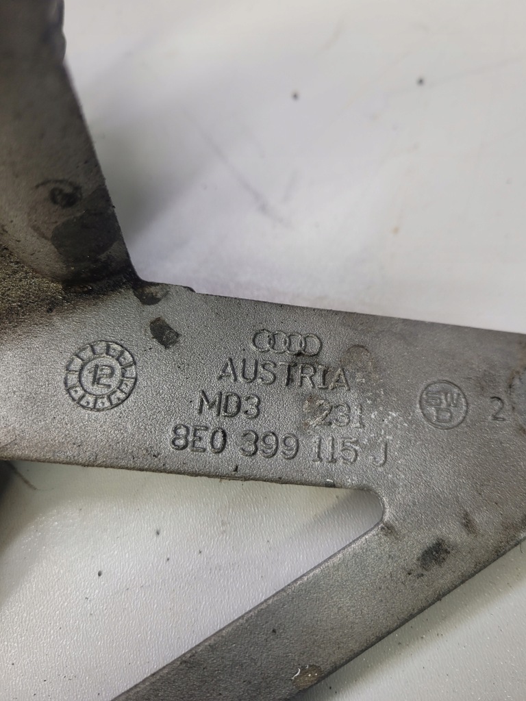 фото №5, Кронштейн подушка коробки audi a4 b6 b7 8e0399115j