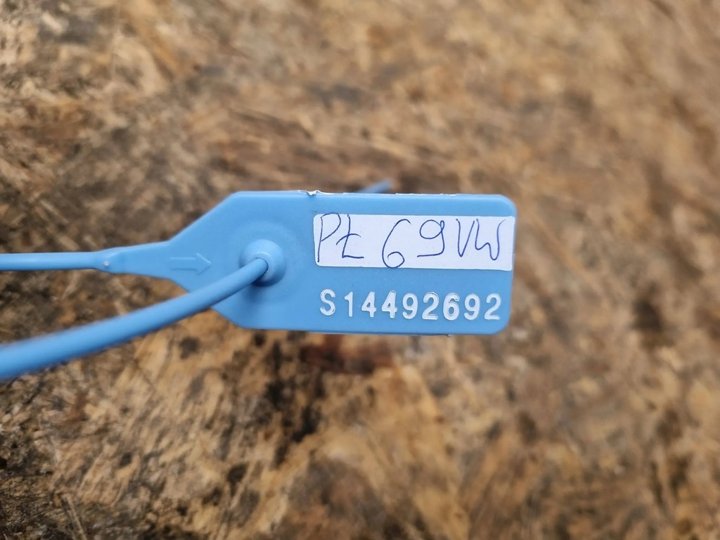 фото №6, Захист підвіска ліва 6r0825201h audi a1 8x fabia iii polo v ibiza iv